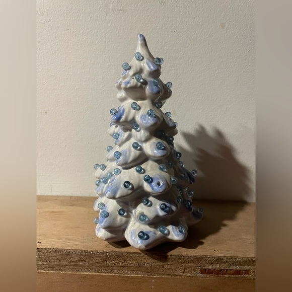 vintage holiday Holiday Vintage 976 Ceramic Christmas Tree Small